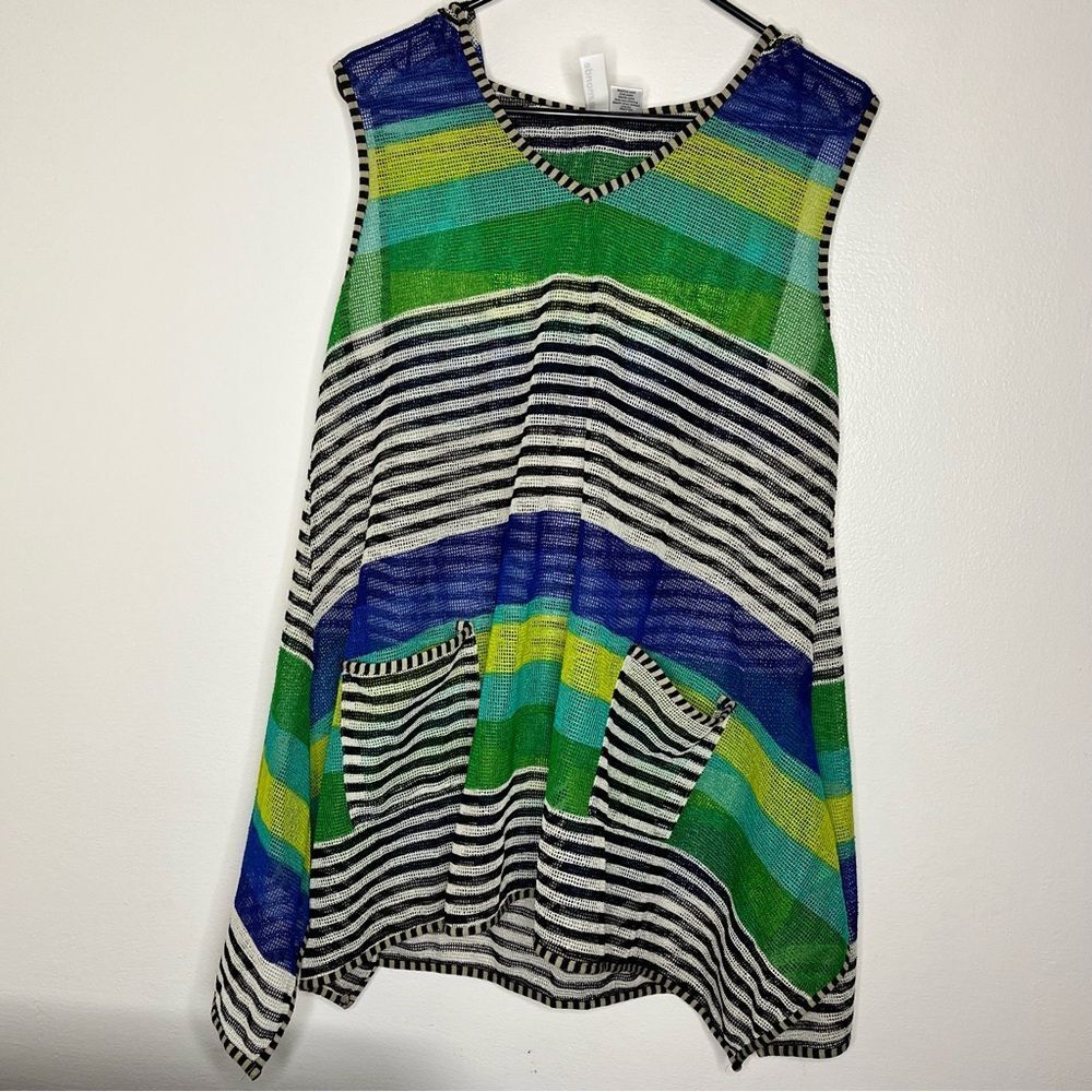 NOUVEAU MONDE BEACH COVERUP WITH HOODIE